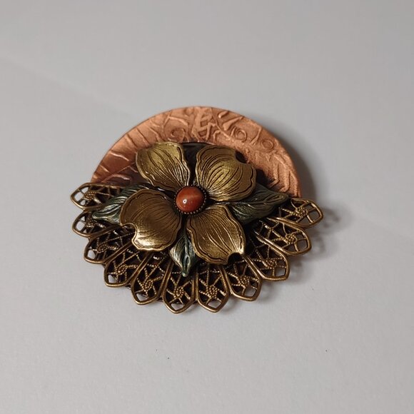 Multi Tone Metal Flower Brooch - Picture 5 of 6